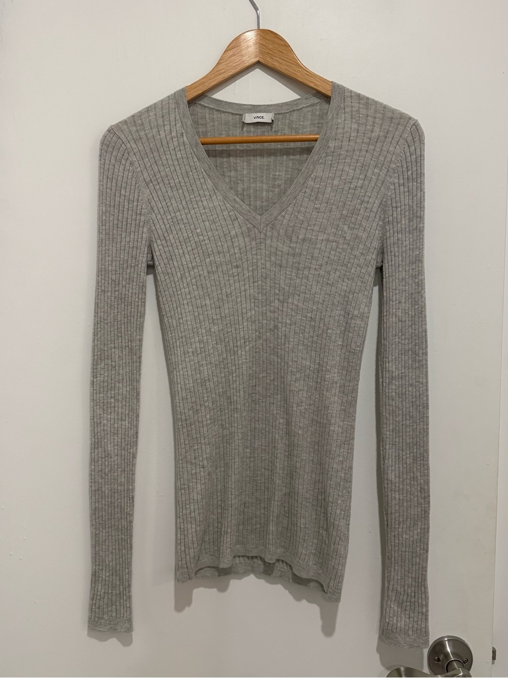 VINCE Gray Ribbed V-Neck Long Sleeve Sweater Top Size S